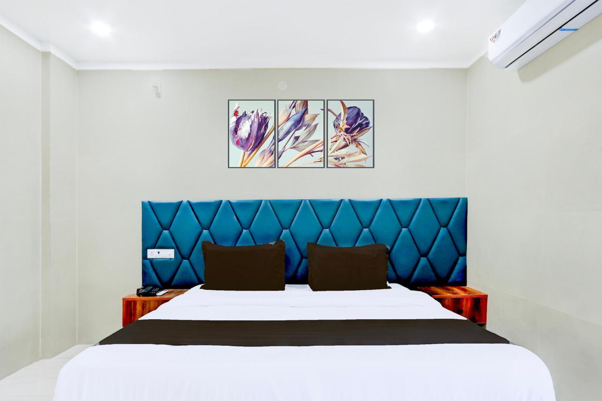 Hotel O Pr Grand Khammam Exterior foto